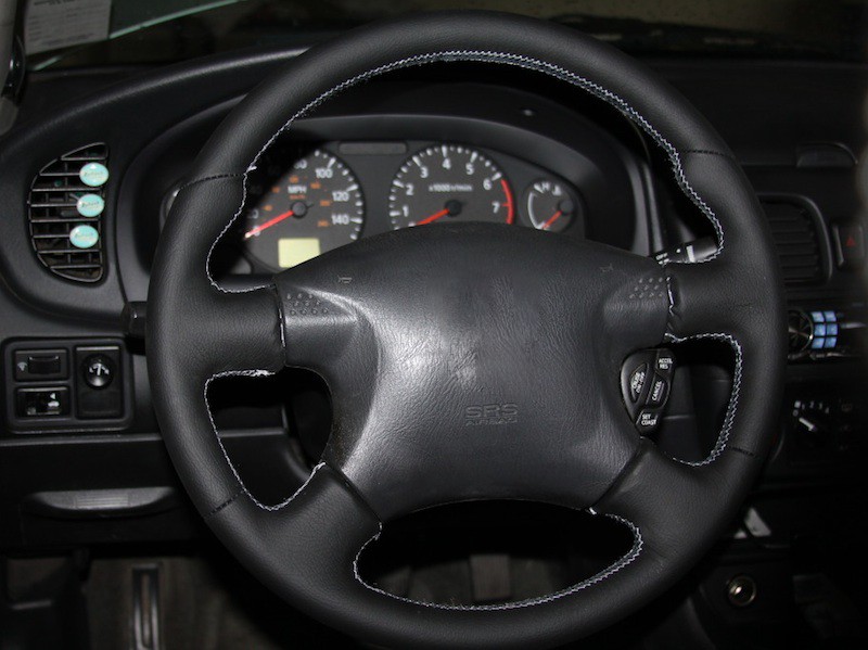 2000 Nissan maxima steering wheel cover