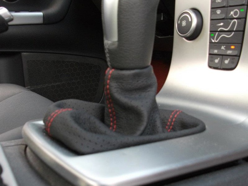 RedlineGoods Shift Boot Compatible with Toyota Corolla 1998-02 Black Alcantara-Blue Thread