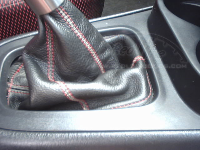 RedlineGoods Shift Boot Black/Silver SE-R/SpecV Compatible with Nissan Sentra B15 2000-2006 