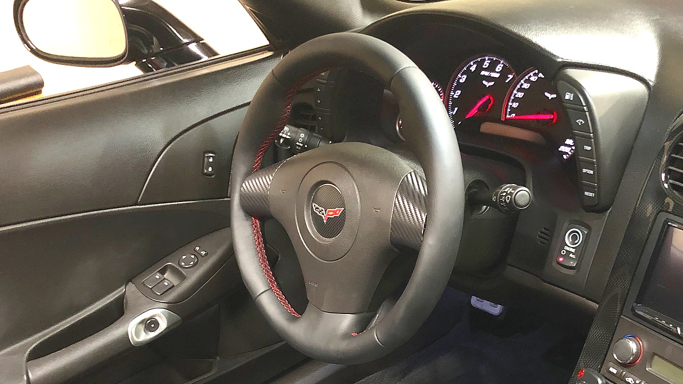 200513 Chevrolet Corvette C6 modified steering wheel
