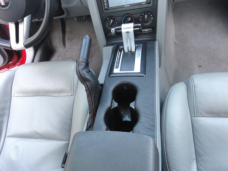 Manual Shift Boot Cover For Ford Mustang (2005-2009) – Black Microfiber Leather