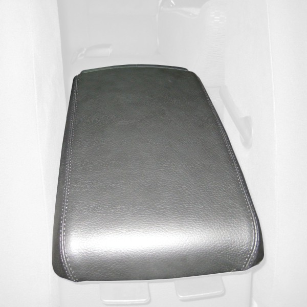 2005-06 Nissan Altima armrest cover